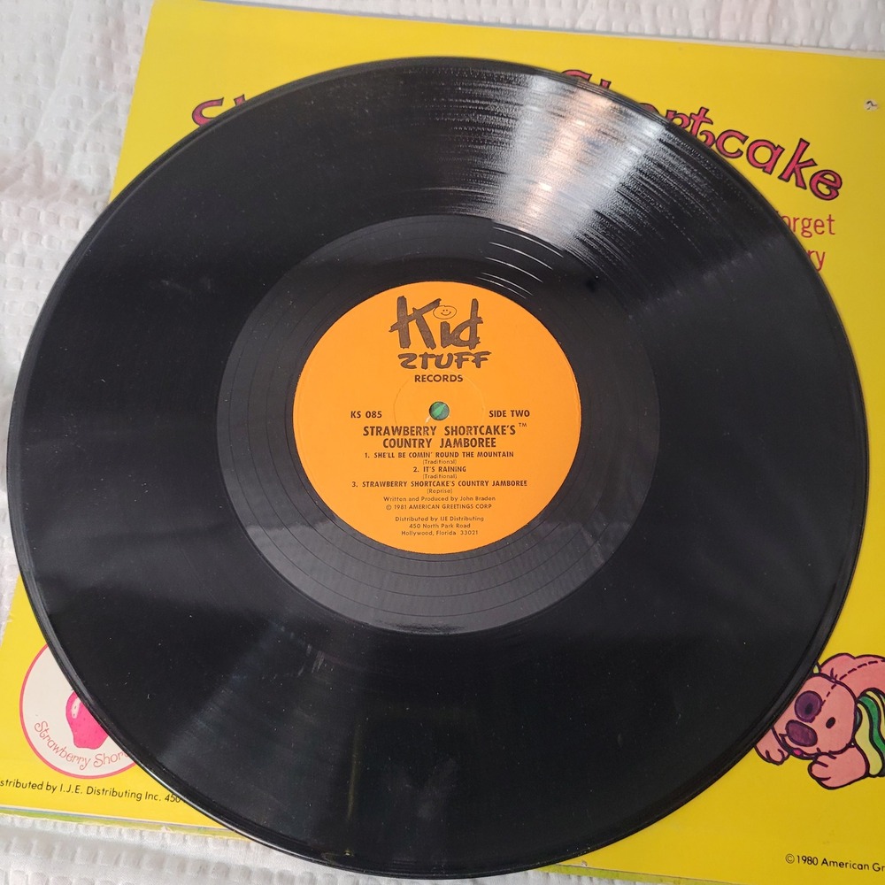 Strawberry Shortcake Country Jamboree Vinyl Record 1981 Kid Stuff KSS LP Vintage - Picture 4 of 5